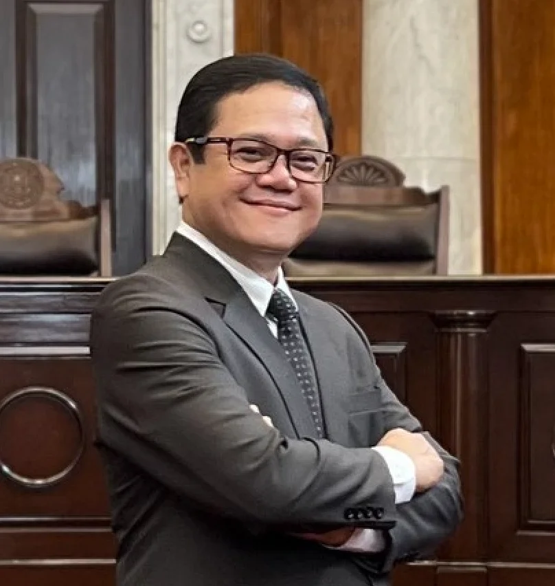 Lecturer
